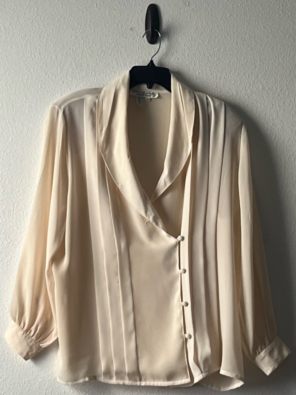 Laura & Jayne Vintage Silky Cream Draped Button-Front Women's Blouse, Size 16W